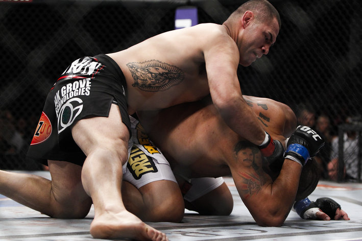 Веласкес Антонио Сильва -2 UFC 160.jpg